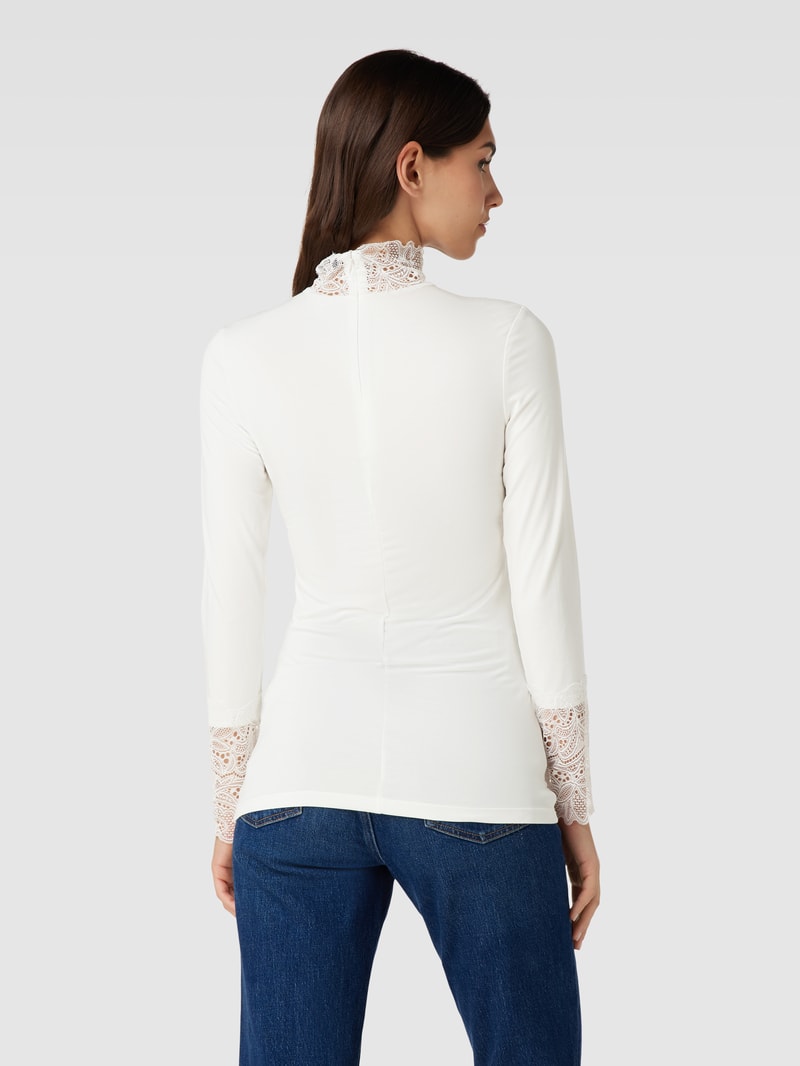Longsleeve mit Spitzenbesatz Modell 'Marica' in offwhite