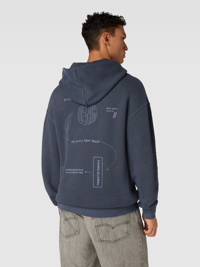 Hoodie mit Känguru-Tasche Modell 'relaxed garment' in dunkelblau