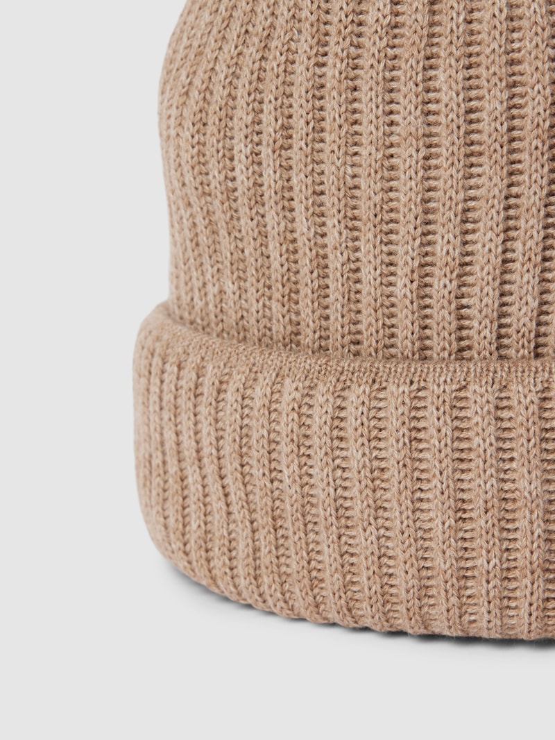 Beanie mit Umschlag aus Schurwoll-Mix in hellbraun