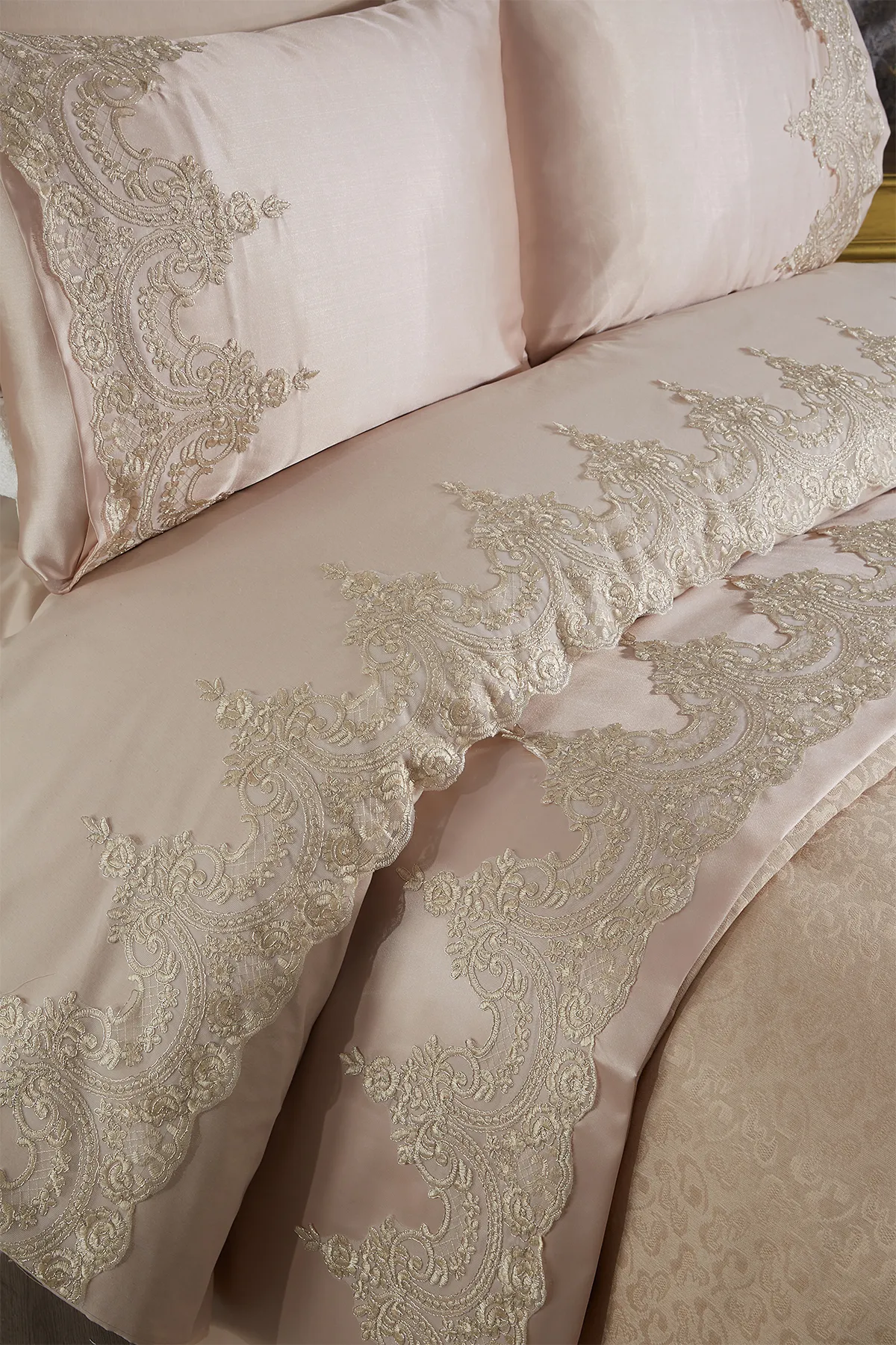 Çeyiz Diyarı  Französisch geschnürtes Diana-Brautset, 7-teilig, Beige
