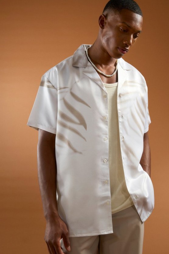Kurzärmliges Oversize Satin-Hemd