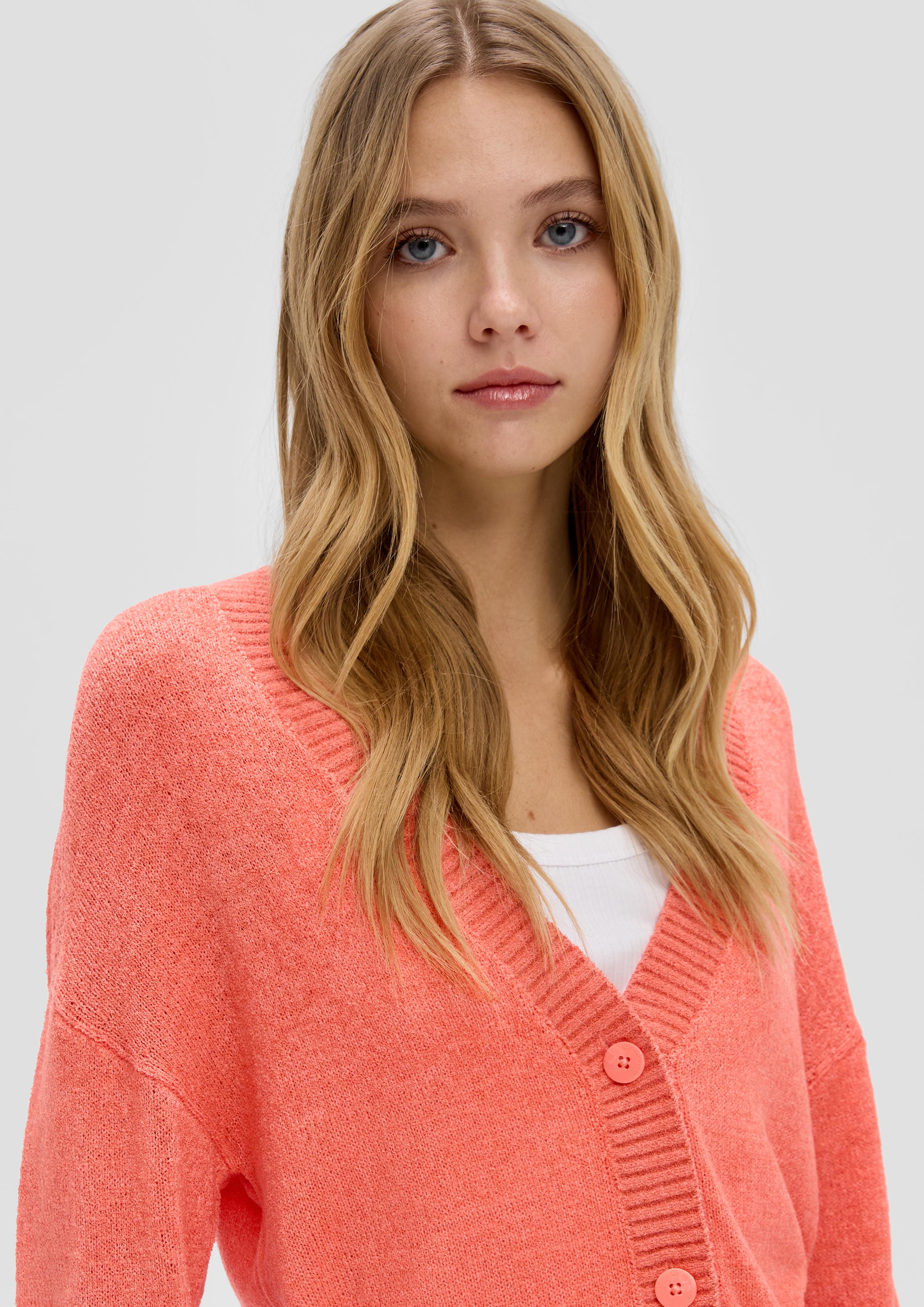 Verkürzte Strickjacke mit Knöpfen  2143199-2347