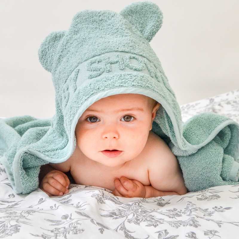Cape de bain à oreilles Baby Shower vert céladon