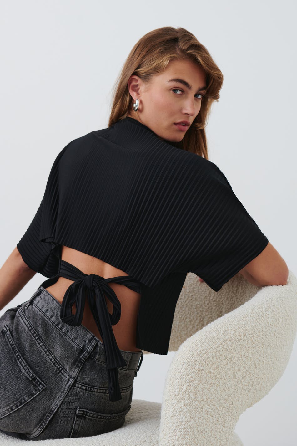 Tie back plisse top