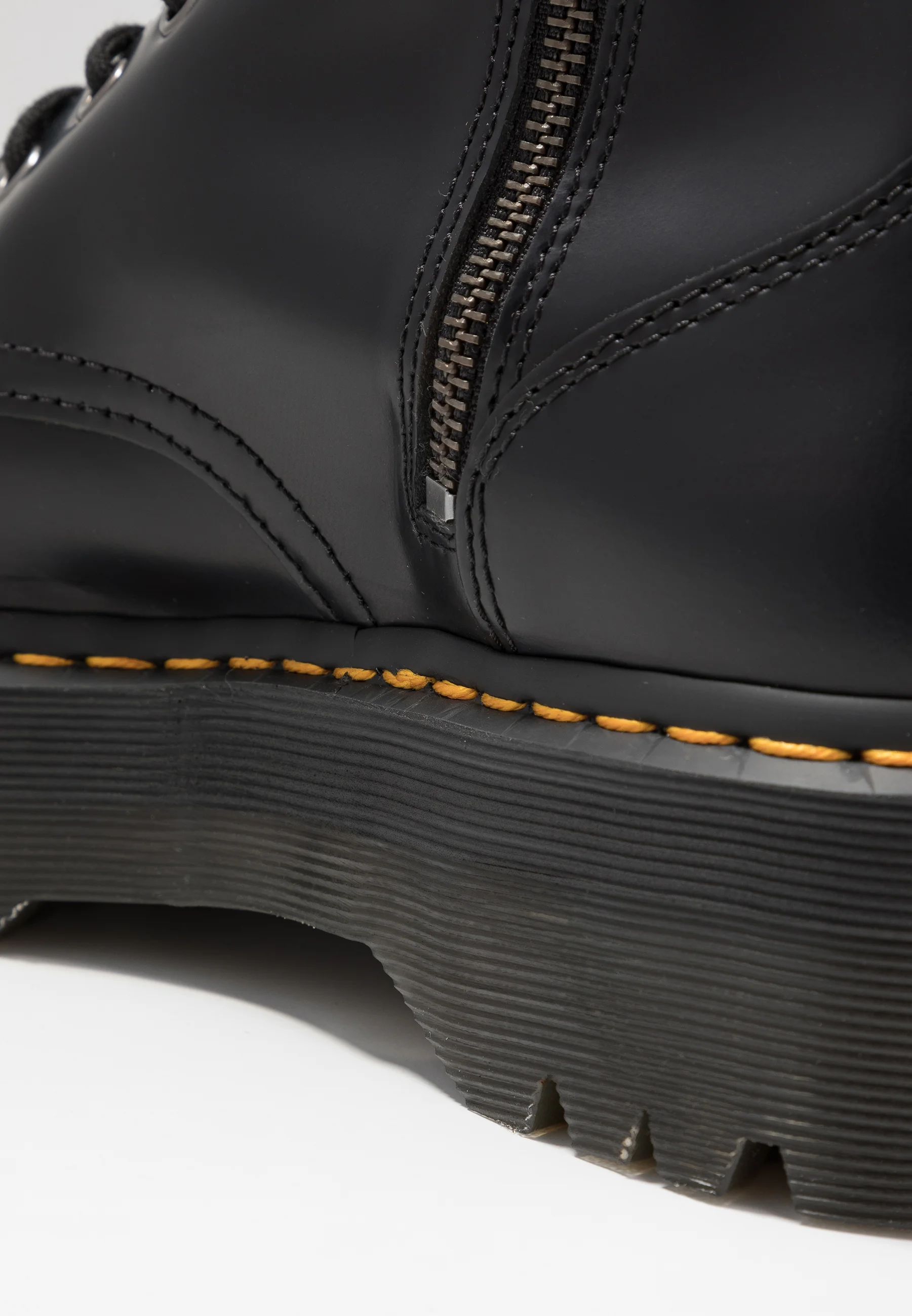 Dr. Martens JADON HI - Botines con plataforma