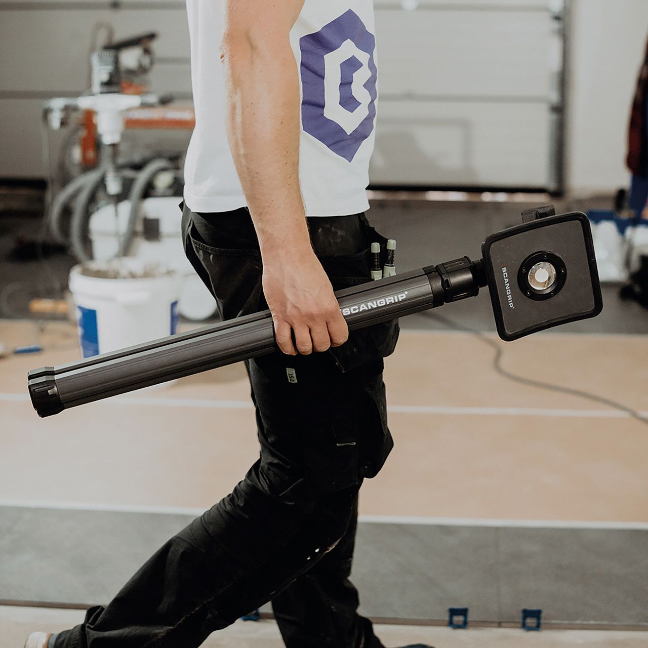 Kiesel SCANGRIP TRIPOD 2M kompaktes Alu-Stativ kompatibel mit VEGA und FLOOD LITE Leuchten