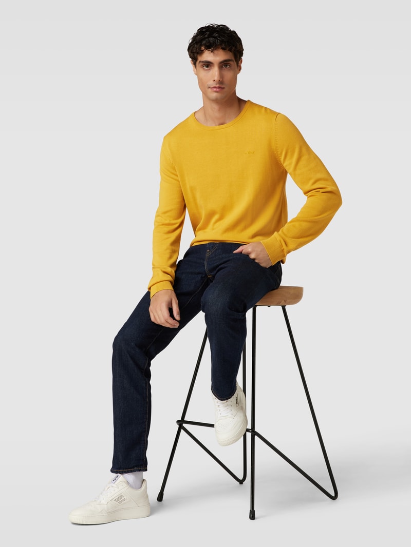 Strickpullover mit Label-Stitching Modell 'BASIC' in gelb