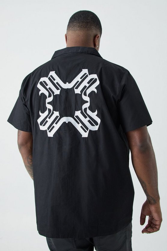 Plus Short Sleeve Drop Revere Back Embroidered Shirt