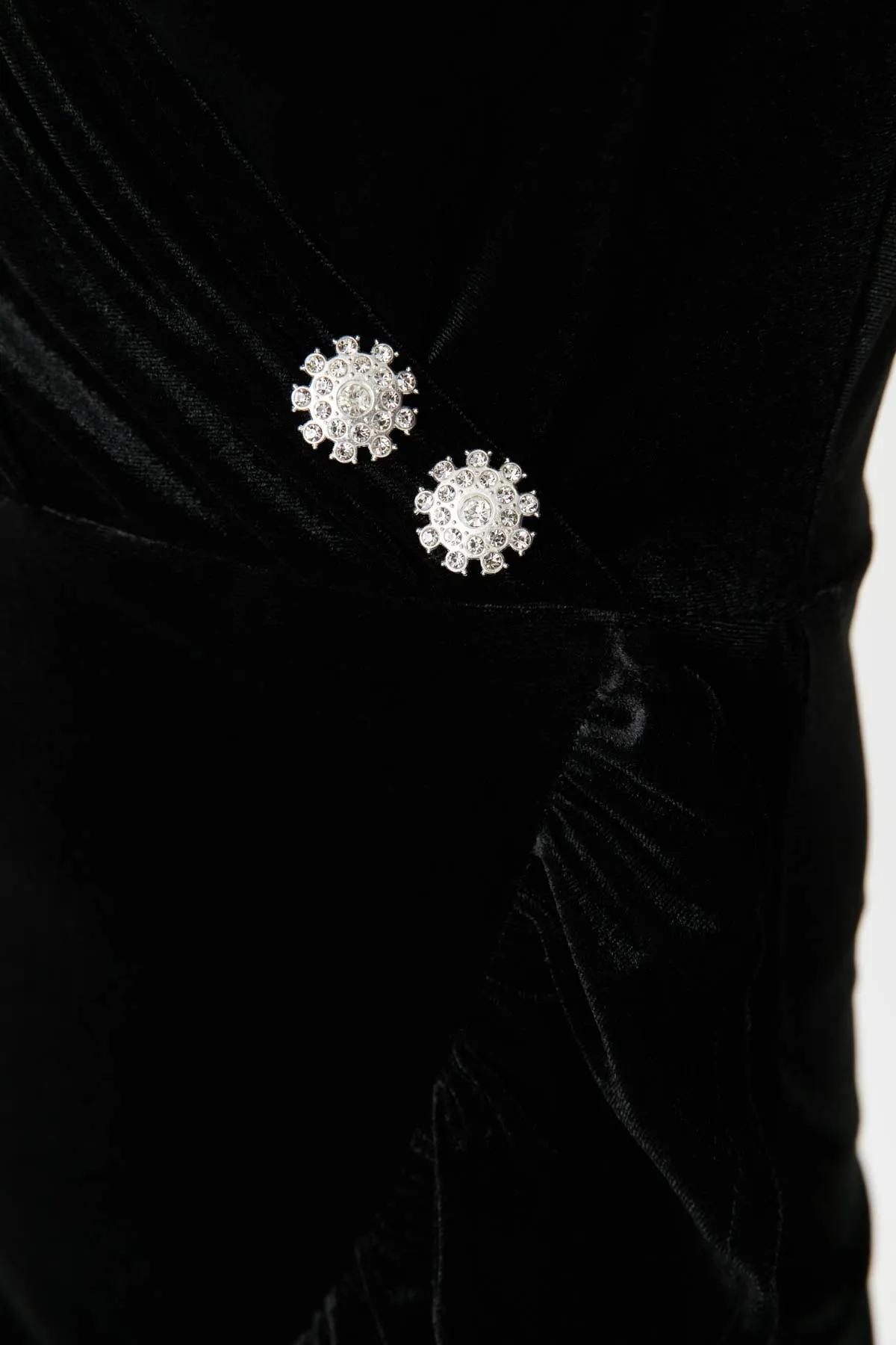 Trendyol Collection  Abendkleid mit schwarzem Steinaccessoire TPRAW23EL00186 TPRAW23EL00186