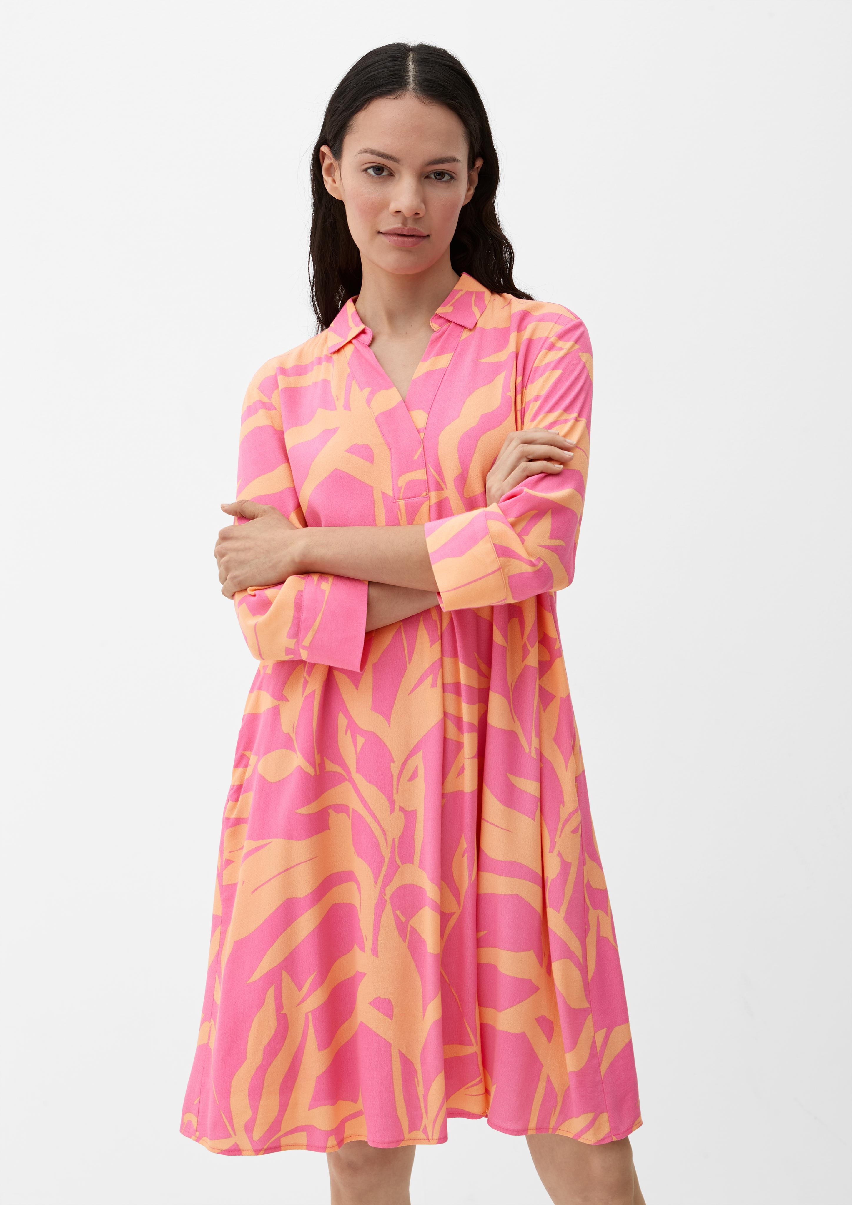 Viskosekleid mit Crêpestruktur  2131927-44A3