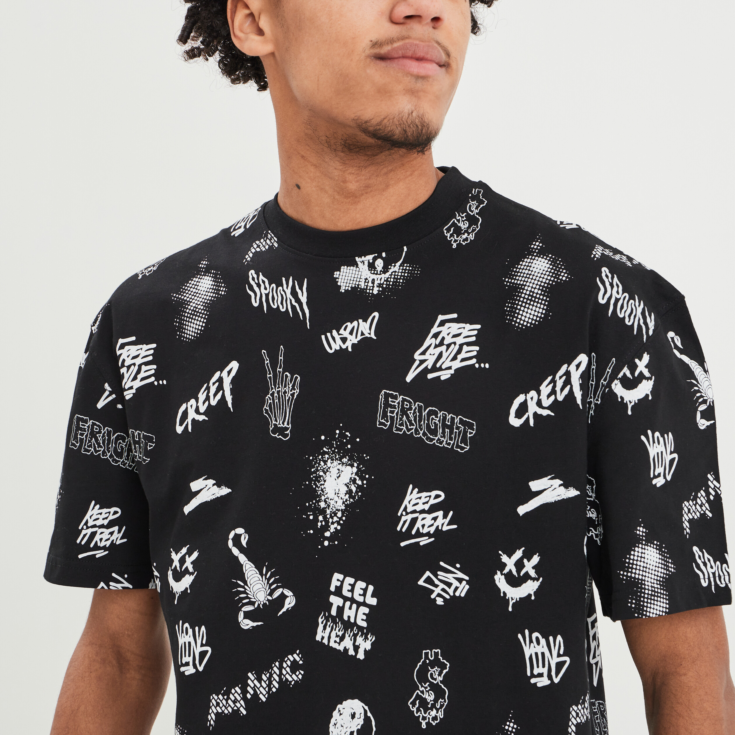 T-shirt oversize col rond Liberto noir homme | La Halle