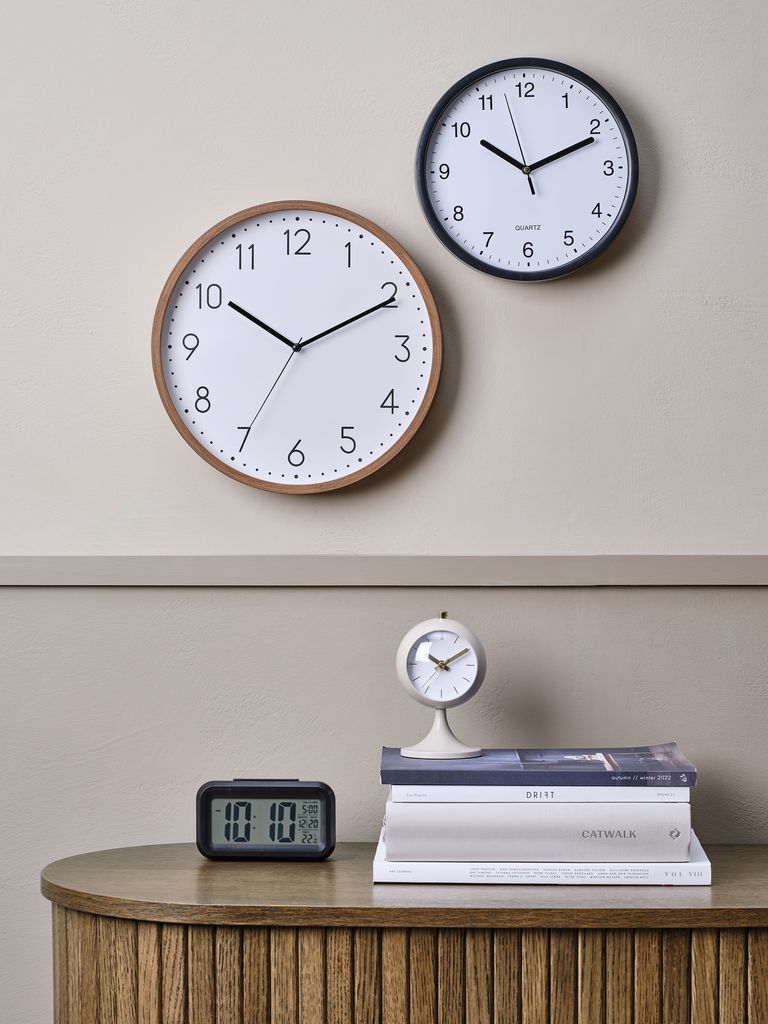 ASKILD ASKILD wall clock Ø30cm brown