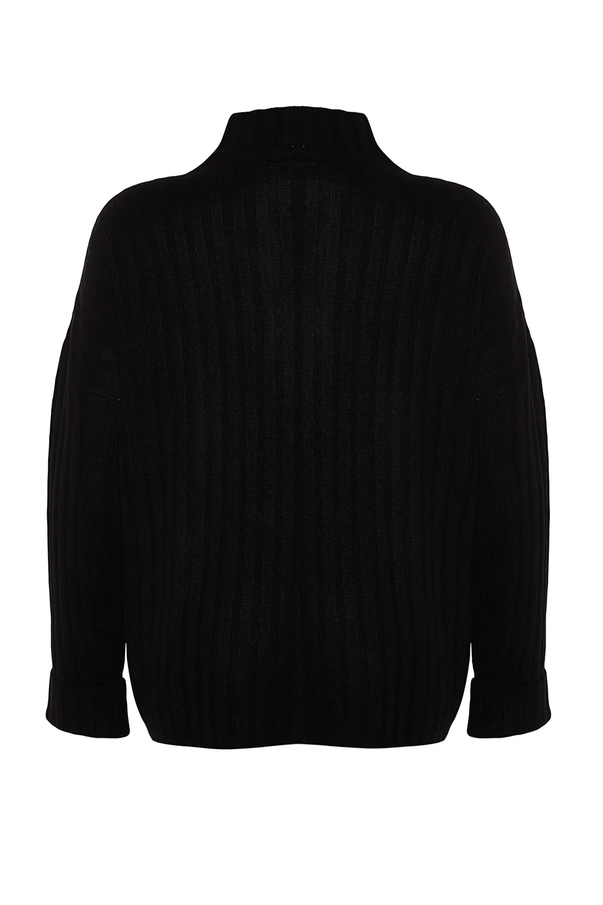 Trendyol Curve  Schwarzer Strickpullover mit Knopfverschluss TBBAW24AN00045