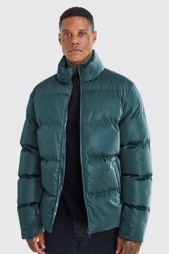 Sanft glänzende Oversize Nylon-Steppjacke