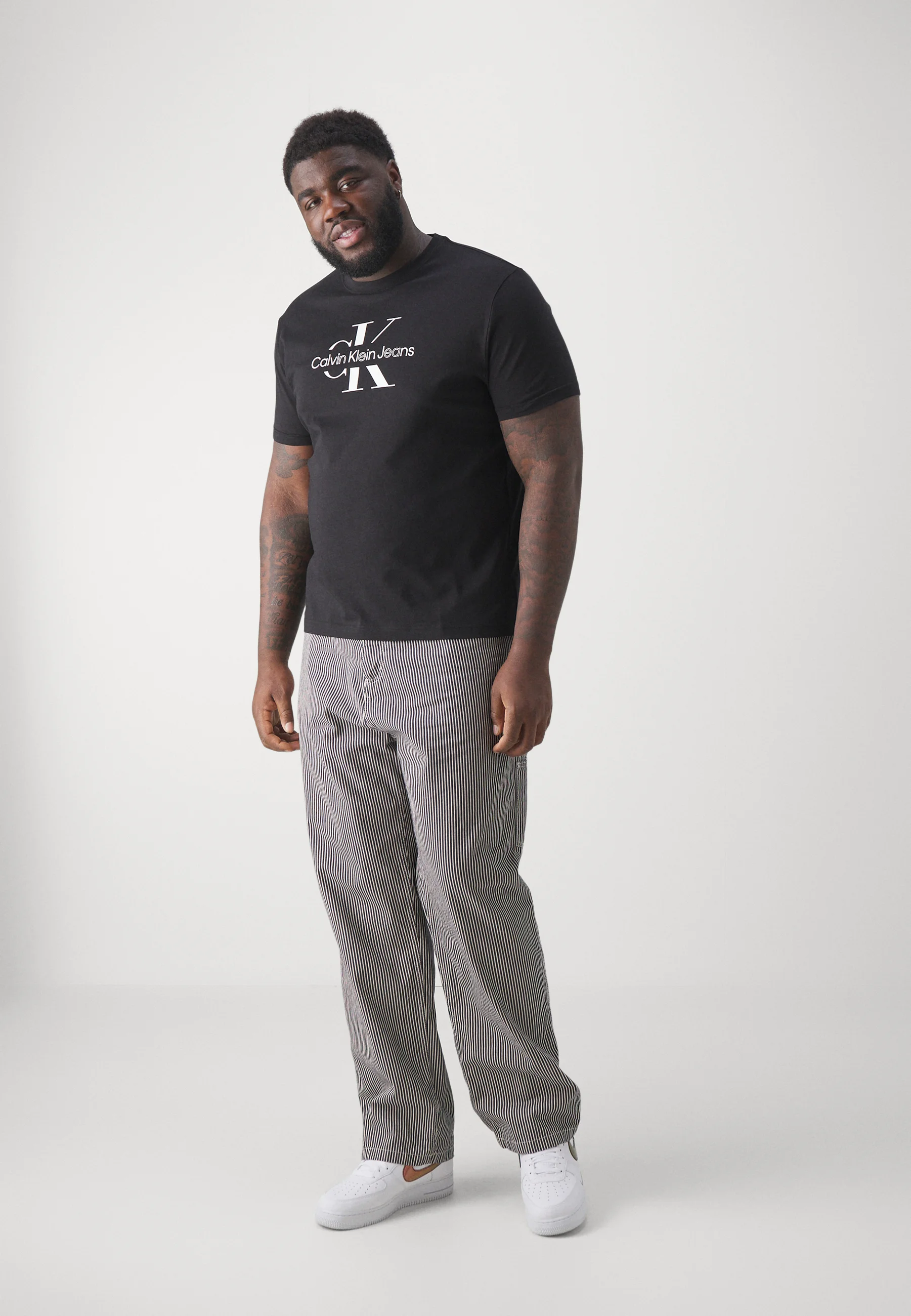 Calvin Klein Jeans Plus DISRUPTED OUTLINE LOGO - Camiseta con estampado