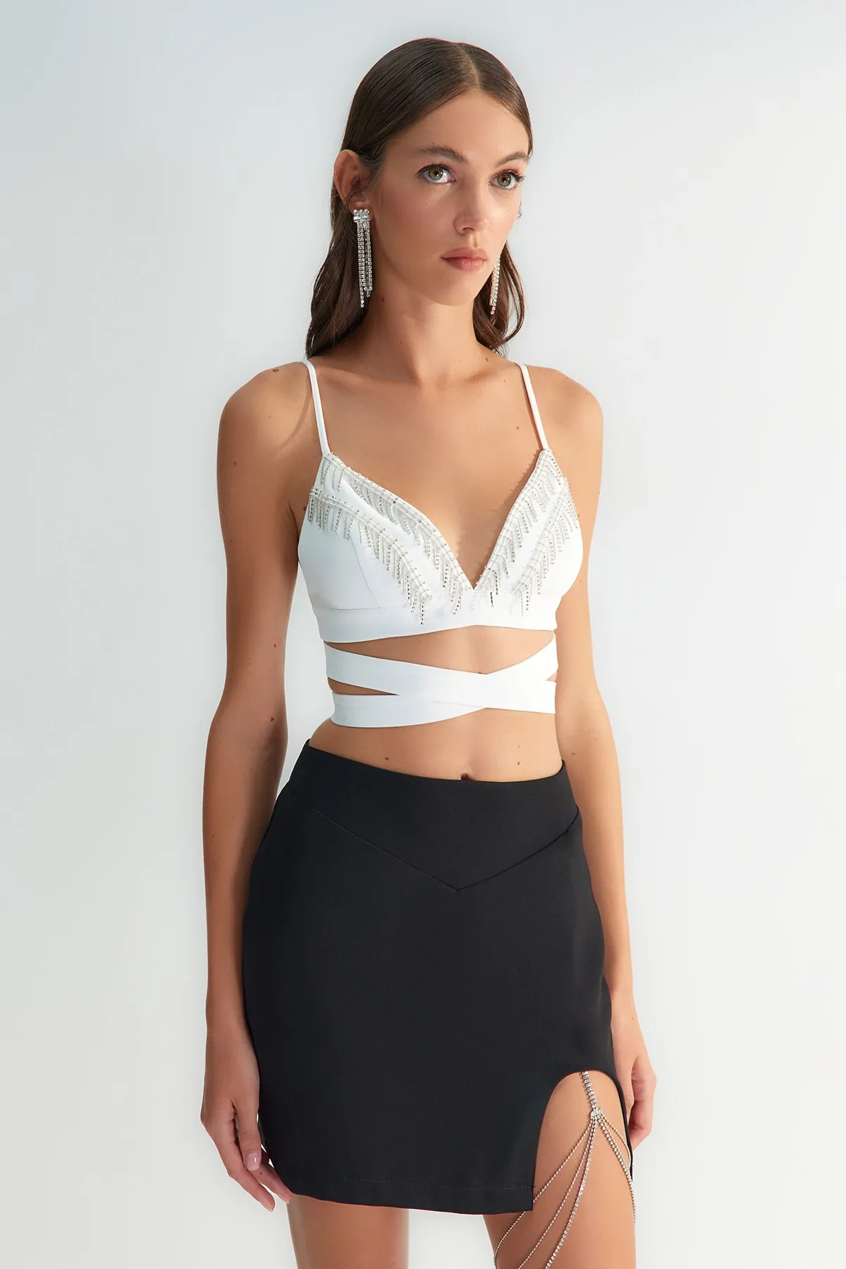 Trendyol Collection  X Zeynep Tosun Ecru Stone Accessoire Bustier TCLSS23BS00015
