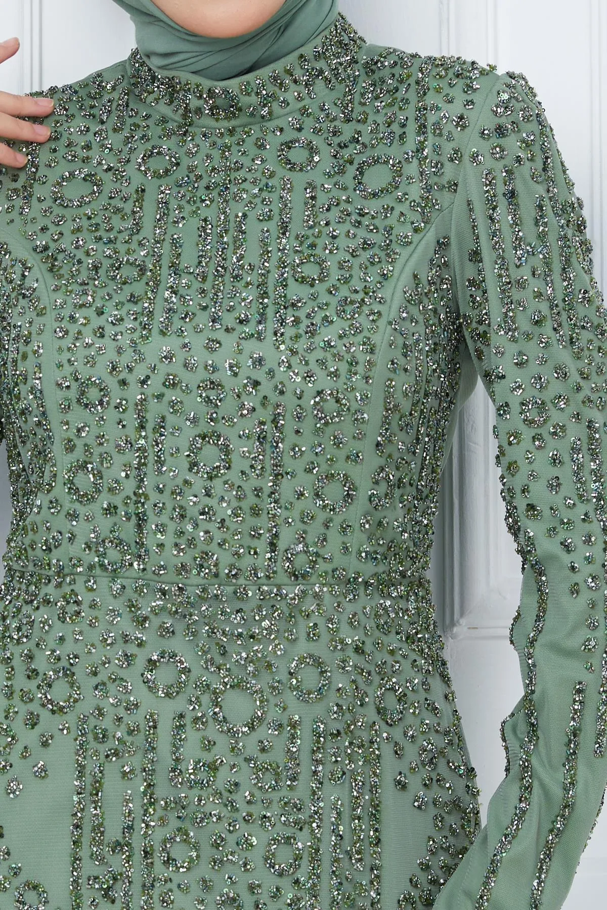 Olcay  Perlen- und juwelenbesetztes Hijab-Abendkleid aus Tüll HELLGRÜN 1663