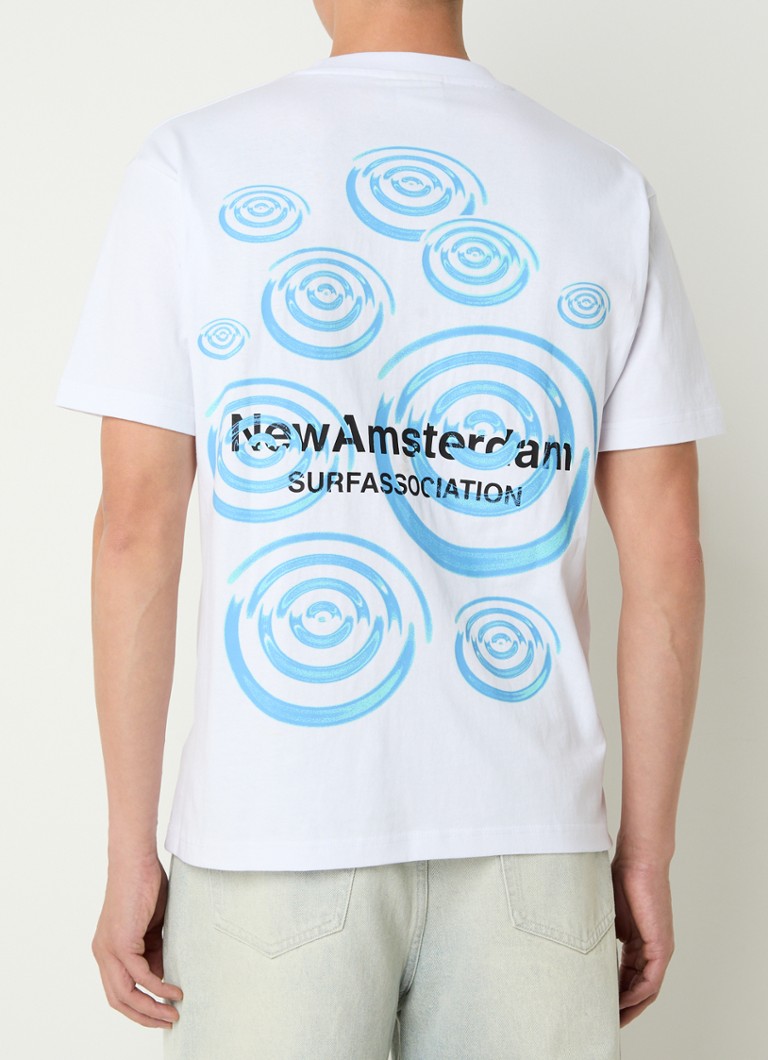 New Amsterdam Surf Association Ripple T-skjorte med logo og trykk på ryggen