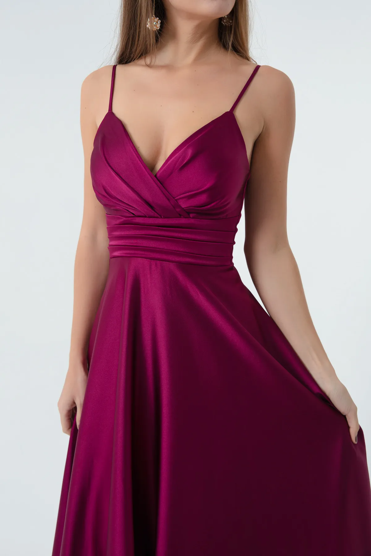 Lafaba  Pflaumenfarbenes langes Abendkleid und Abschlusskleid aus Satin mit Seilriemen und Taillengürtel für Damen