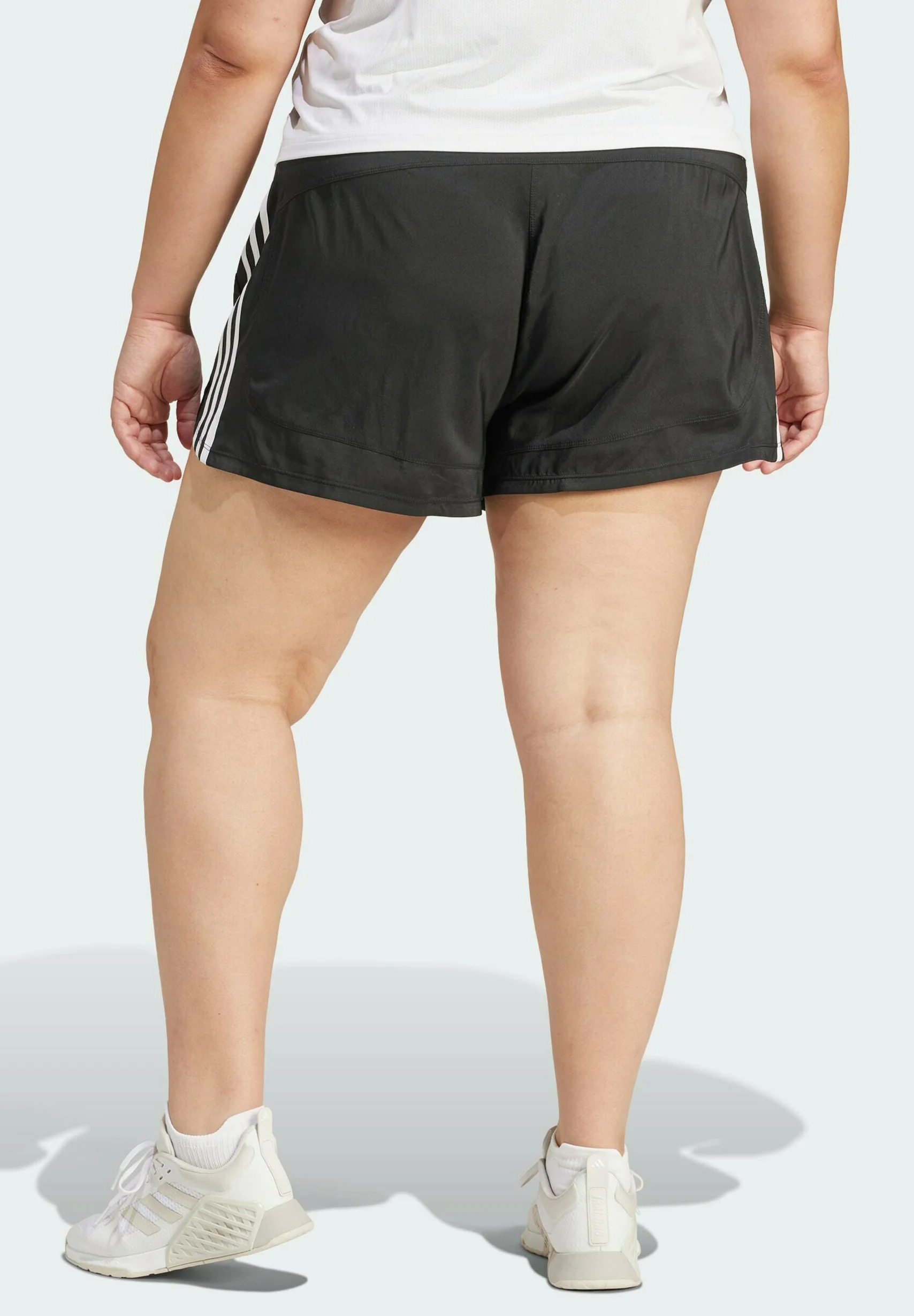 adidas Performance PACER 3-STRIPES WOVEN HIGH-RISE TALLA GRANDE - Pantalones cortos deportivos