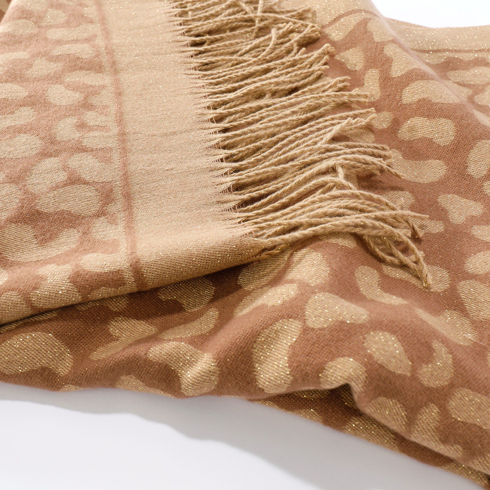 Echarpe motif peau de bête, fil brillant