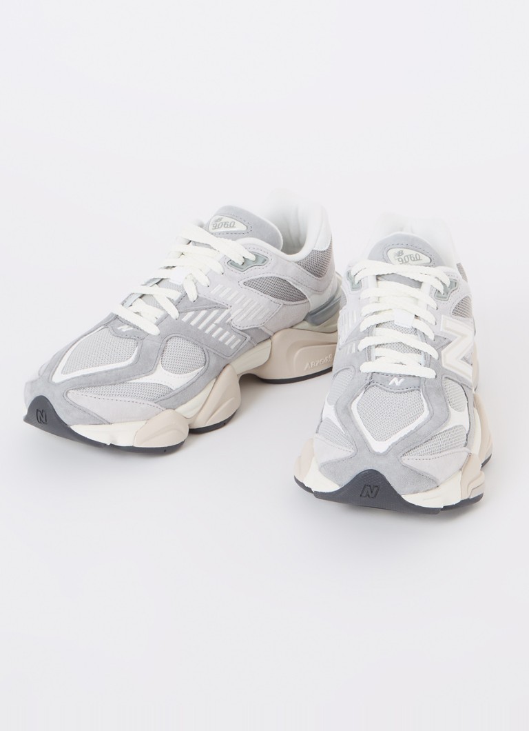 Teniși New Balance 9060 din piele întoarsă cu detalii din plasă