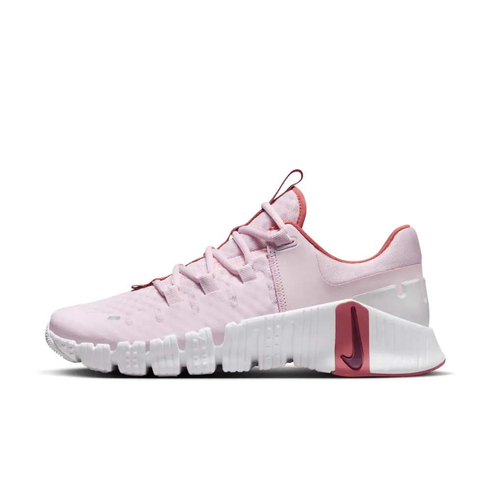 Nike Free Metcon 5 DV3950-603 / pink