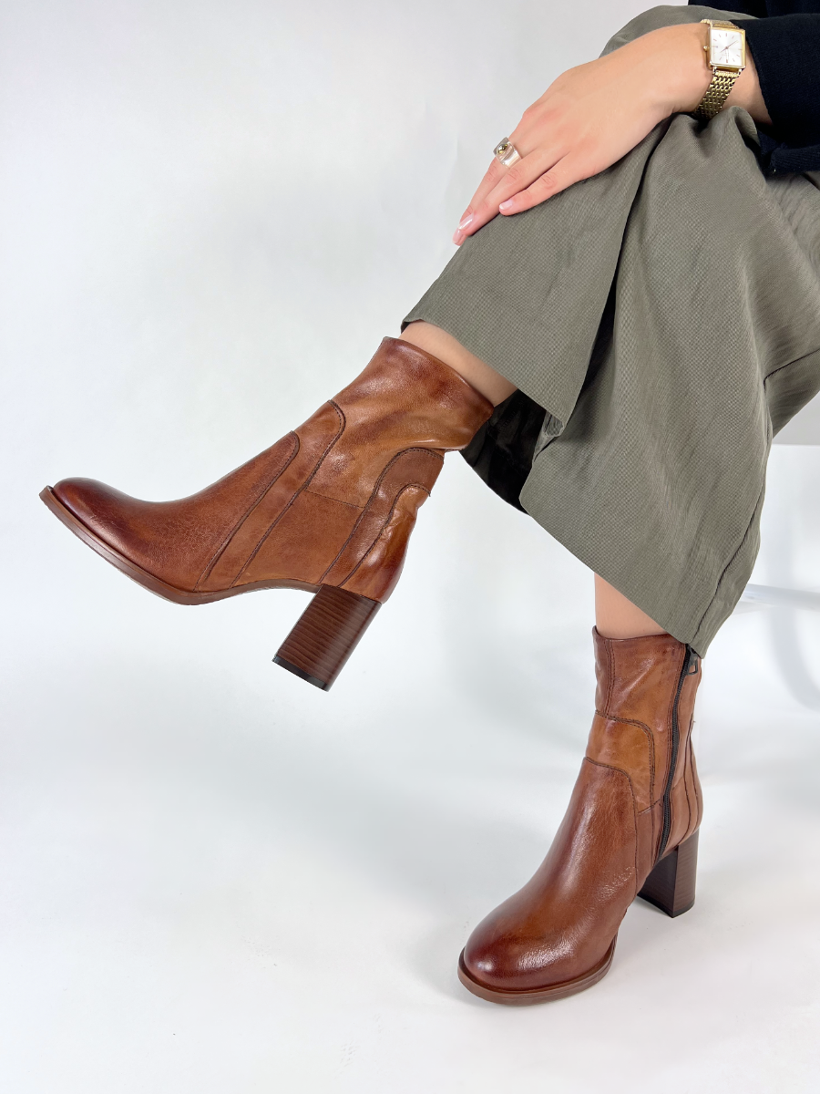 MJUS  P26206 - Cognac