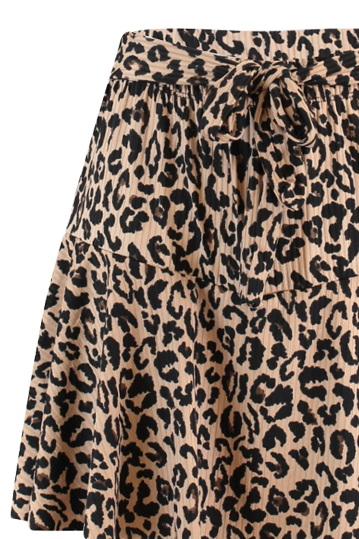 Trendyol Collection  Shorts - Braun - Mittlerer Bund