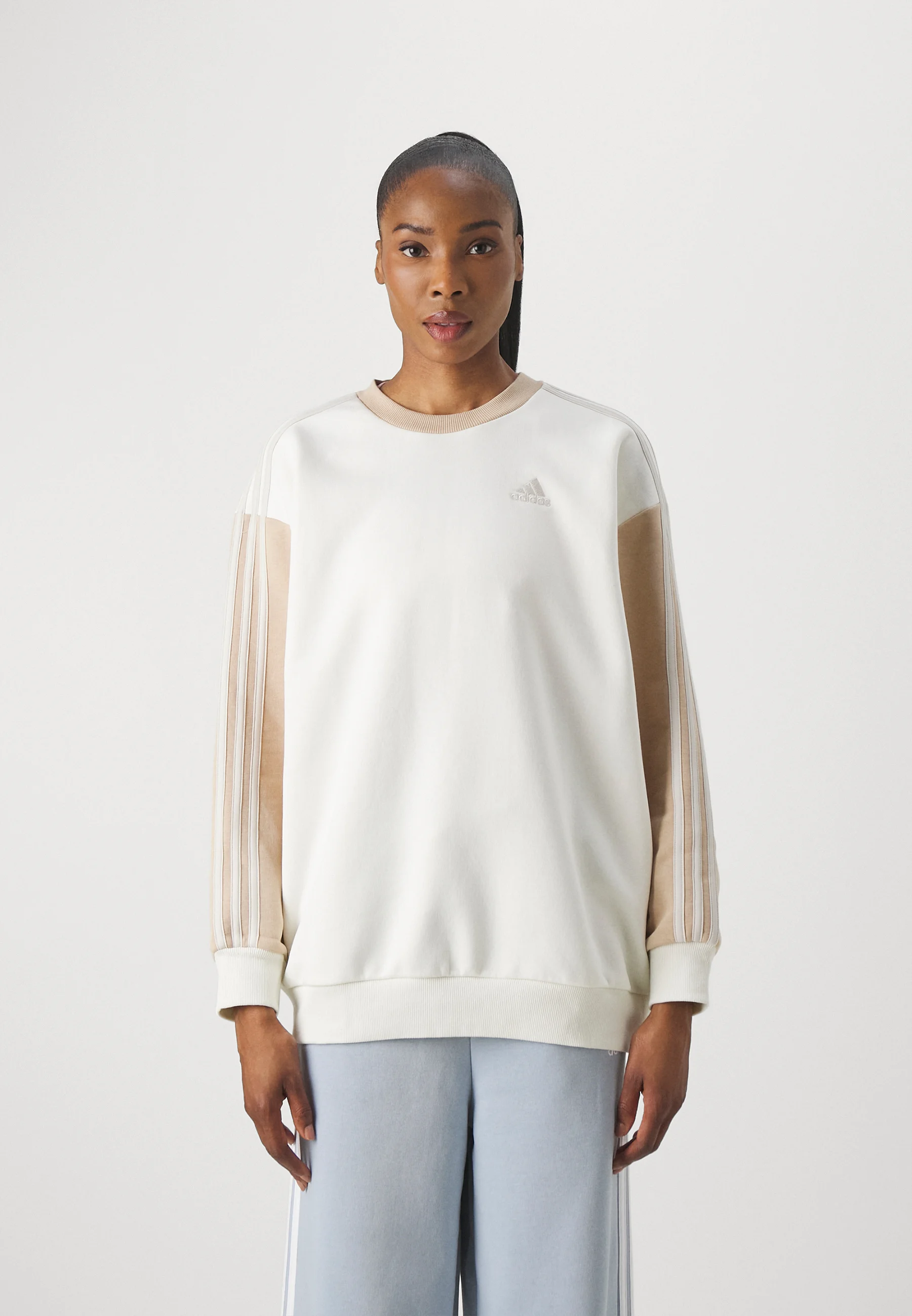 adidas Sportswear ESSENTIALS STRIPES OVERTamañoD - Sudadera