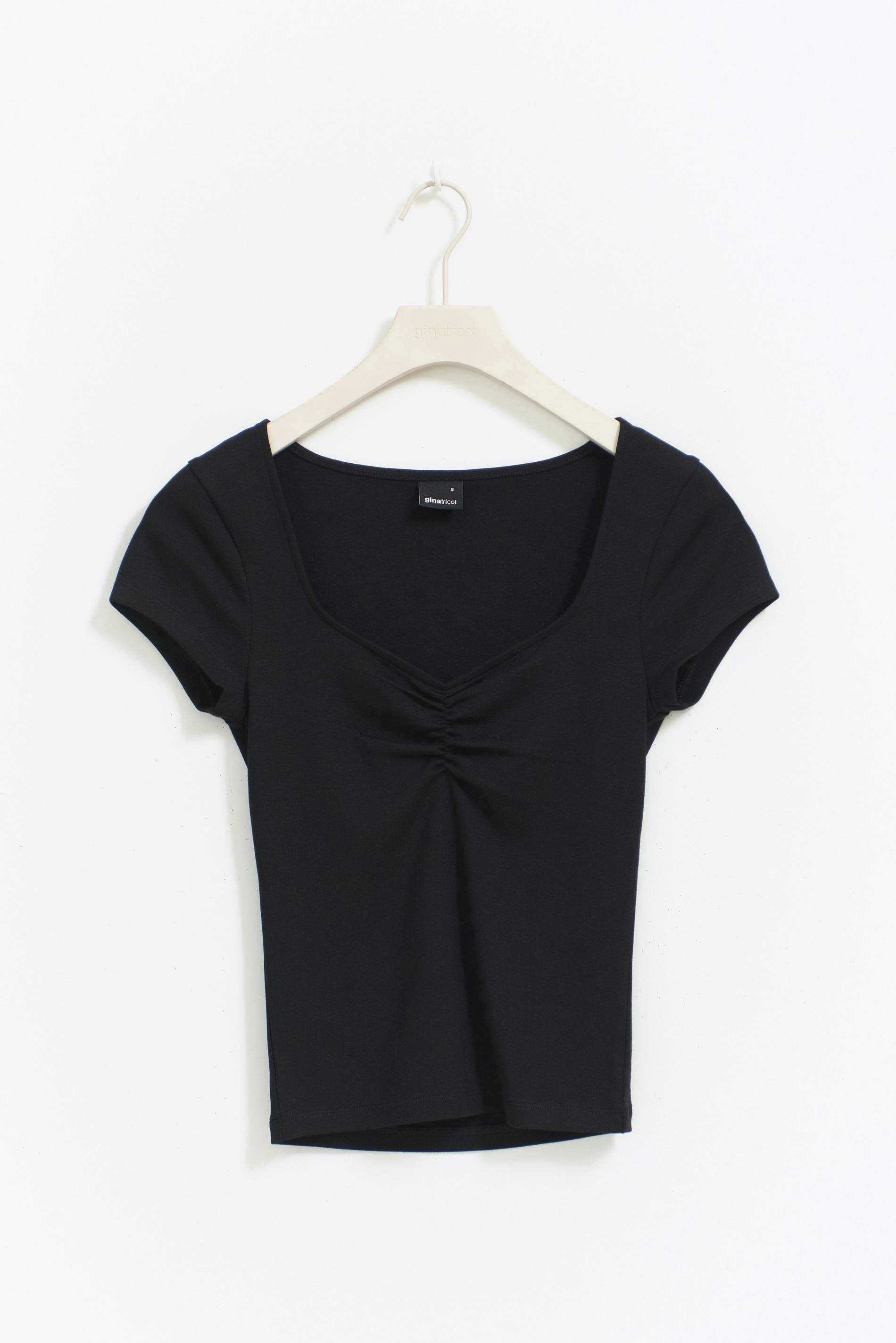 Scrunch detail top