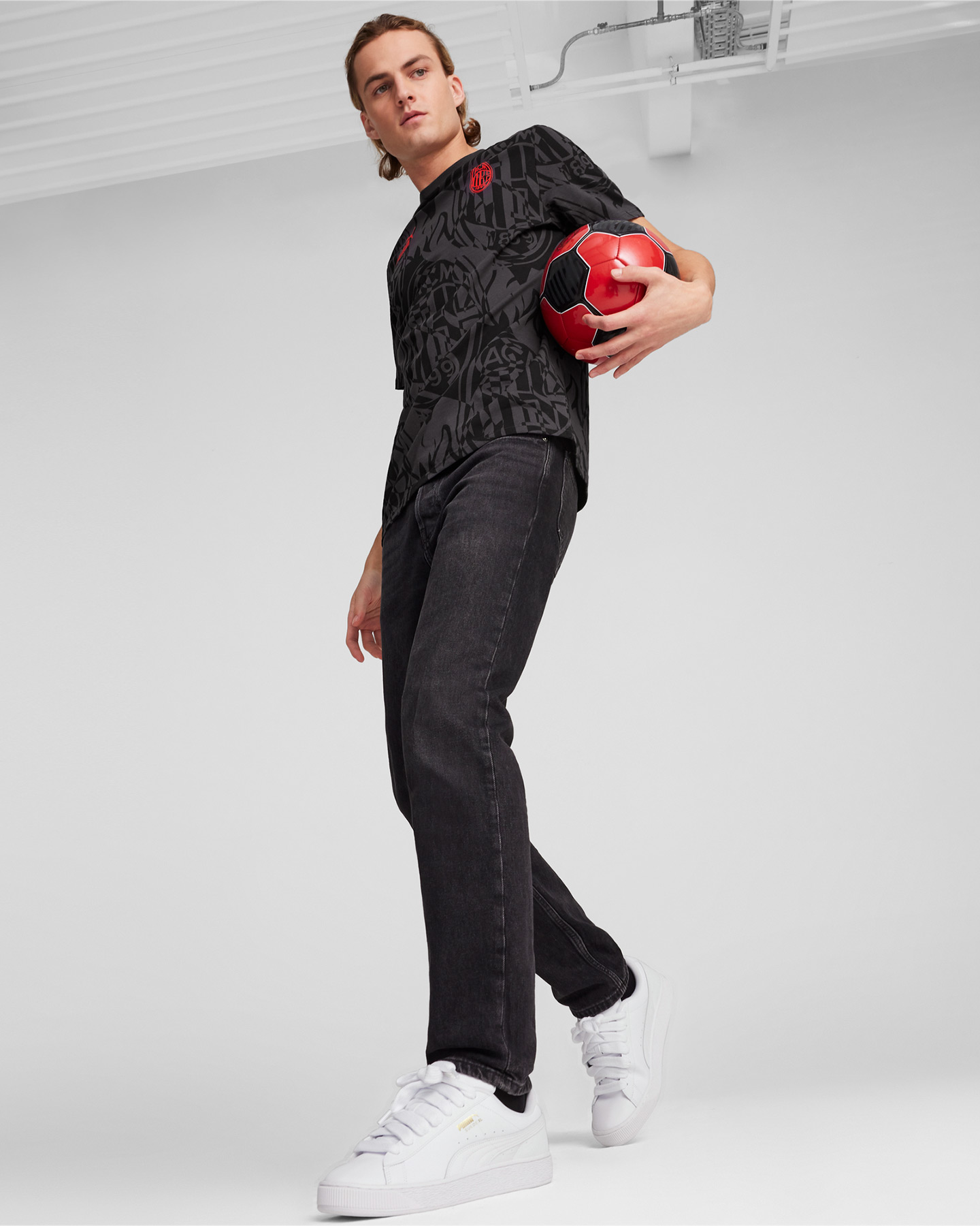 Oficiálne futbalové oblečenie Puma Milan Ftbl Culture Aop 24-25 M 777676-06