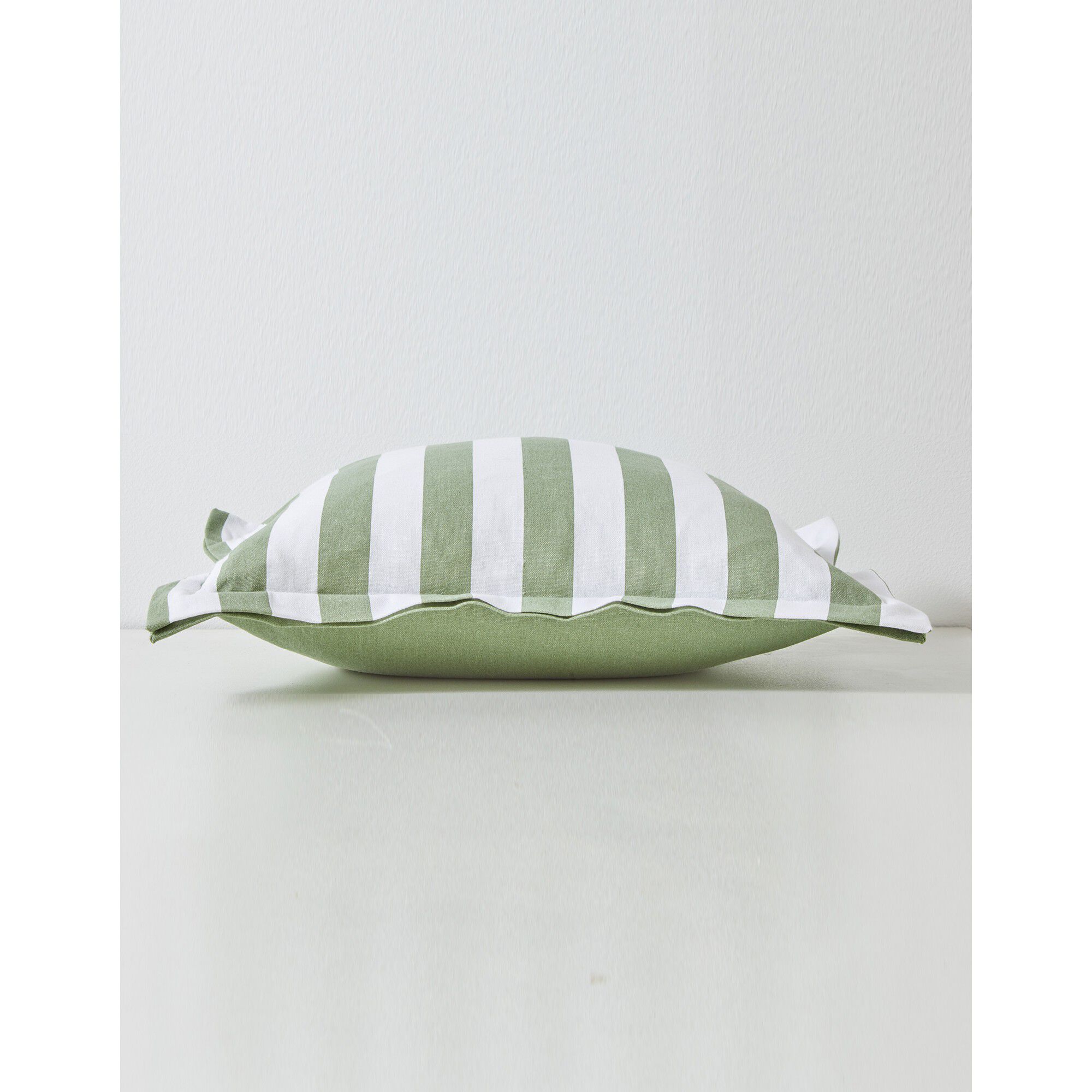 Housse de coussin rayée, collection Ninole