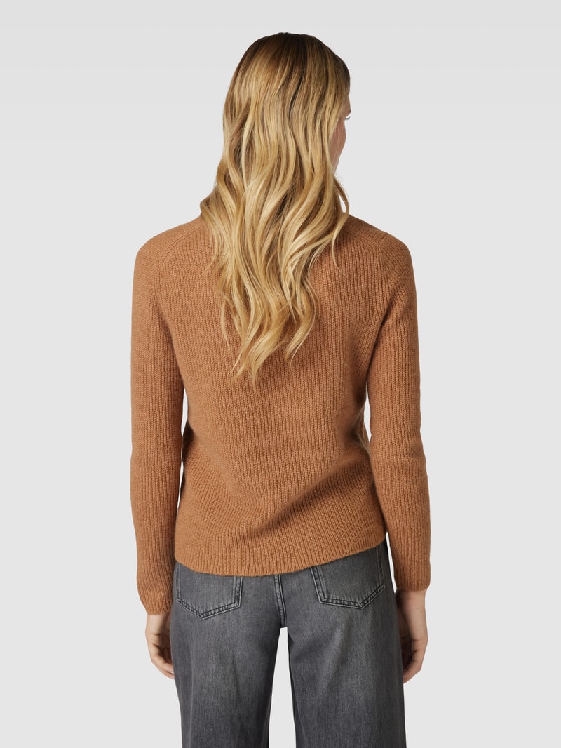 Strickpullover mit abgerundetem V-Ausschnitt Modell 'Style.Lana' in cognac