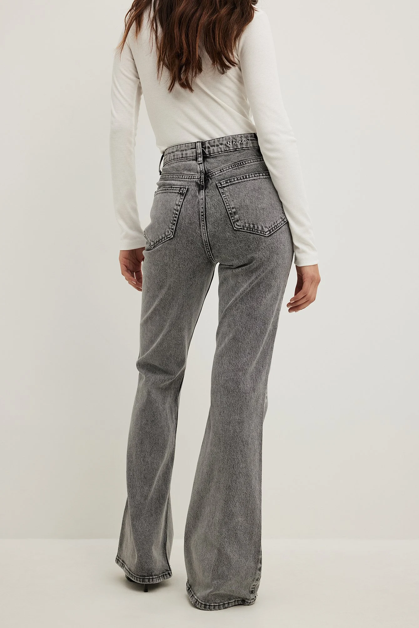 Ausgestellte Jeans mit hoher Taille