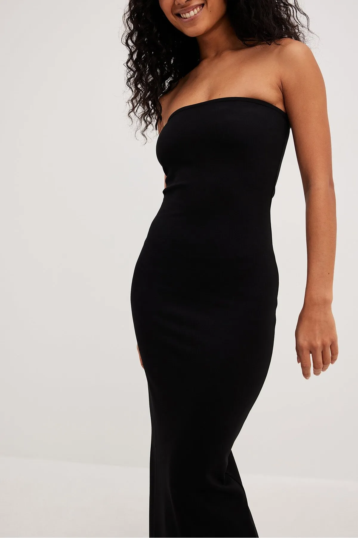 NA-KD  Schlauch-Maxikleid aus Jersey