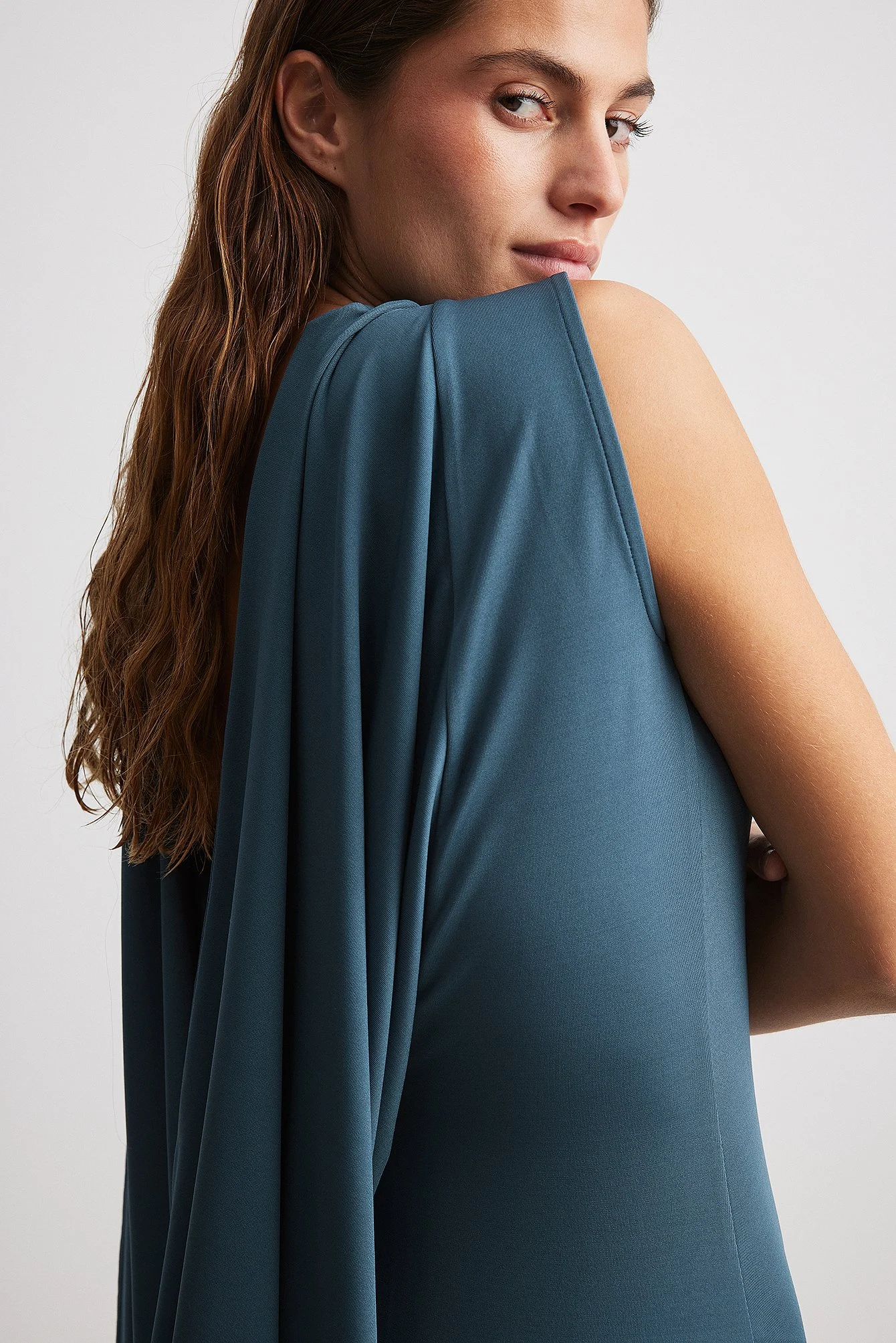 Maxikleid mit Kapuze