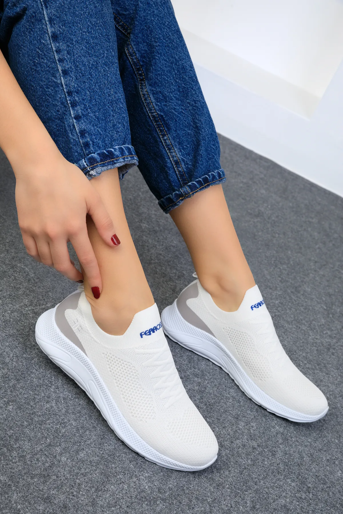 SOHO  Weiße Damen Sneakers 16979