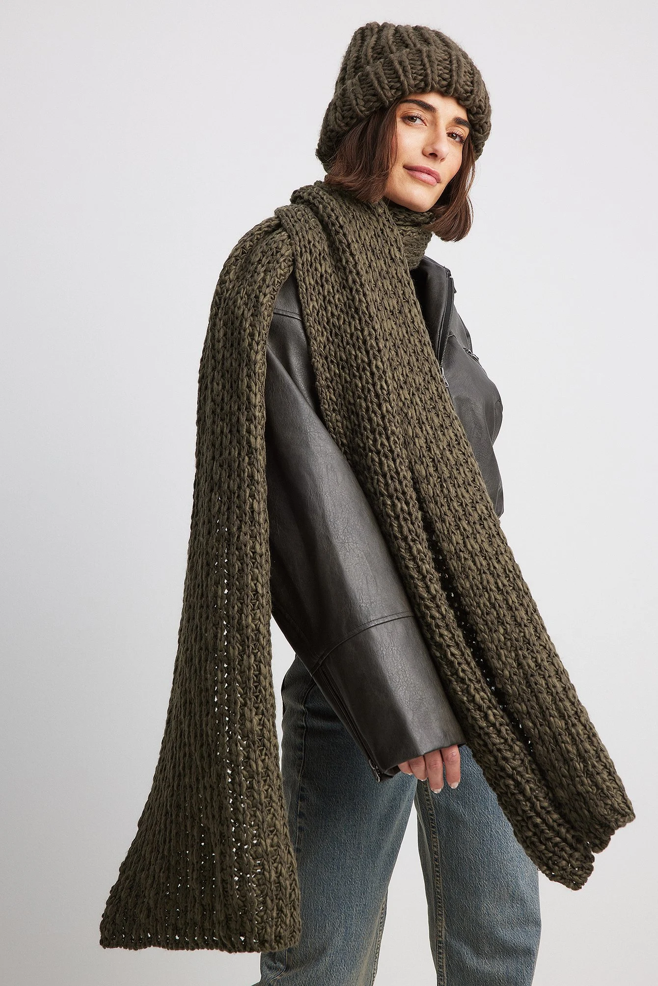 Grob gestrickter Schal