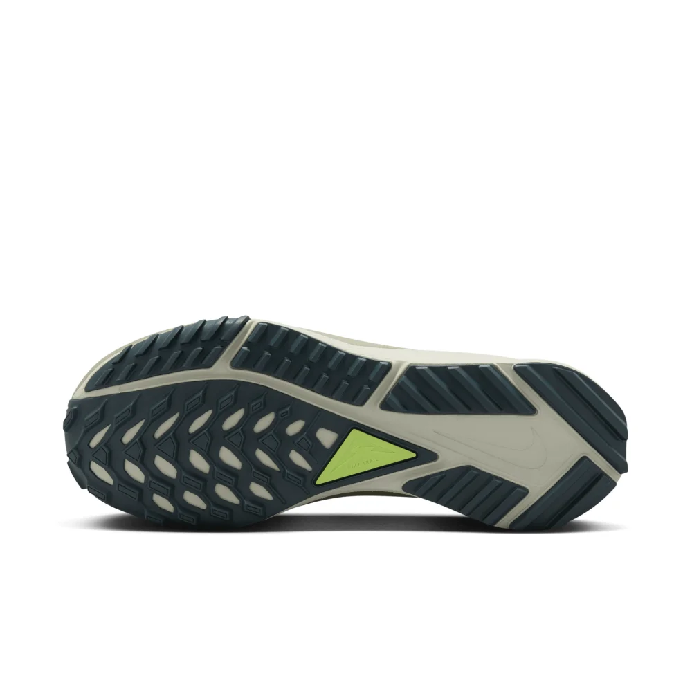 Nike Pegasus Trail 4 GORE TEX FN7771-100 / weiss