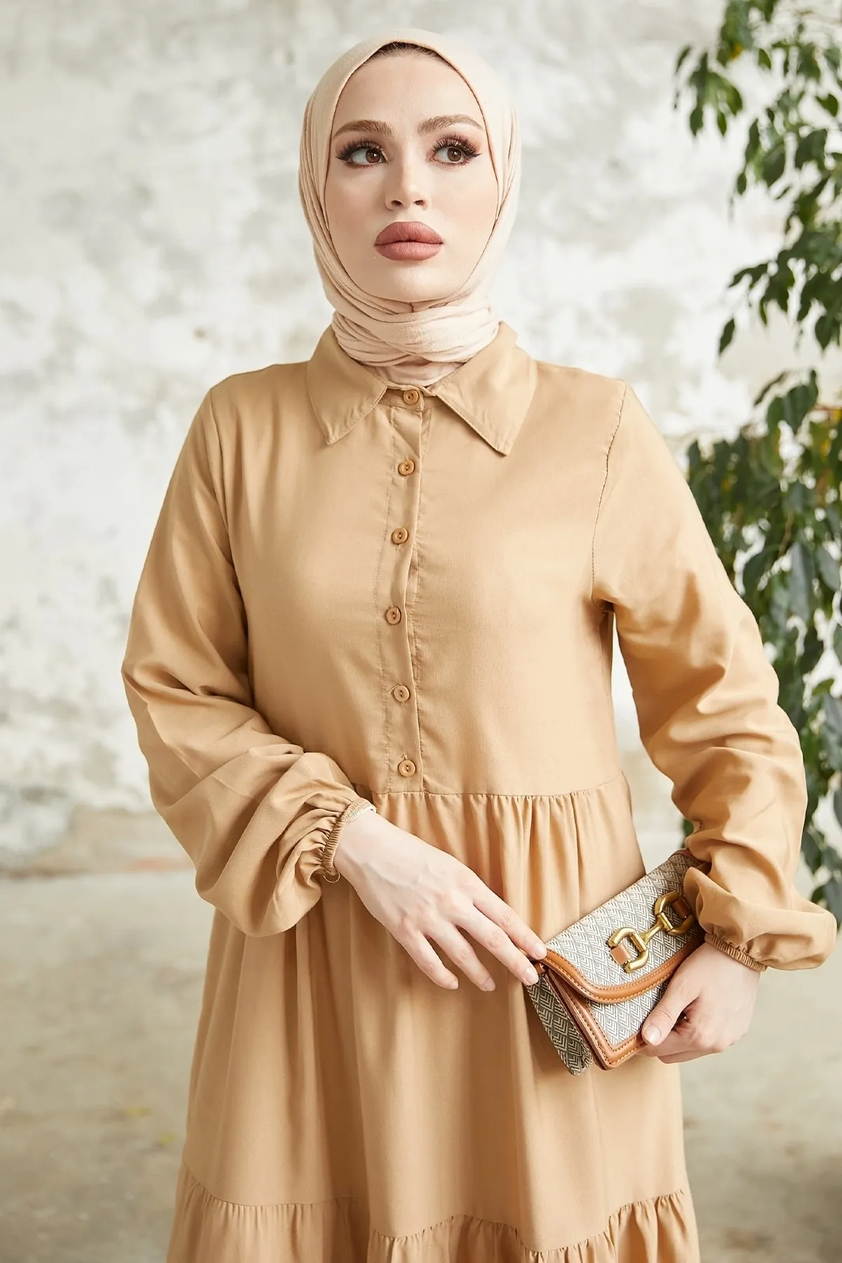 InStyle  Albera Hemdkragen-Kleid mit Knöpfen – Beige