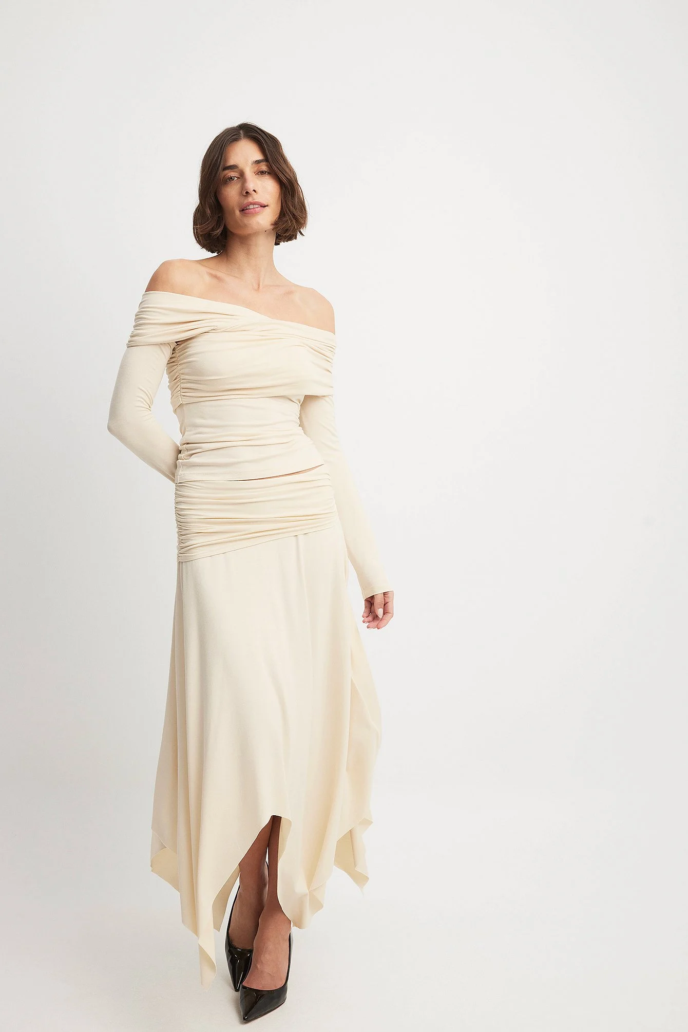 Soft Line Handkerchief Skirt