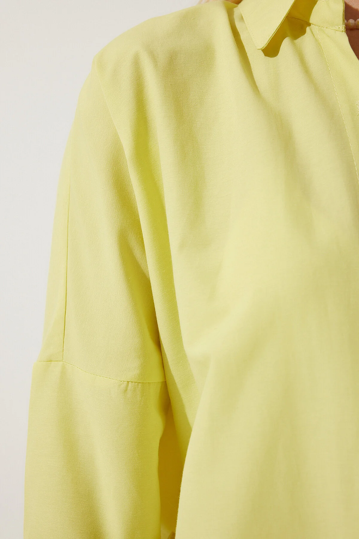 Happiness İstanbul  Hellgelbes, langes Oversize-Basic-Shirt für Damen DD00842