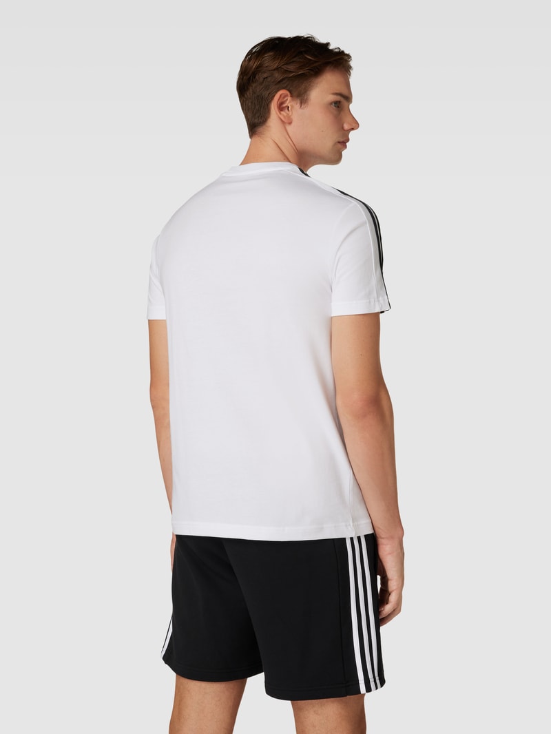 T-Shirt mit Label-Stitching in weiß