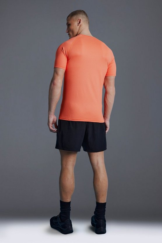 Man Active Muscle-Fit T-Shirt mit Print
