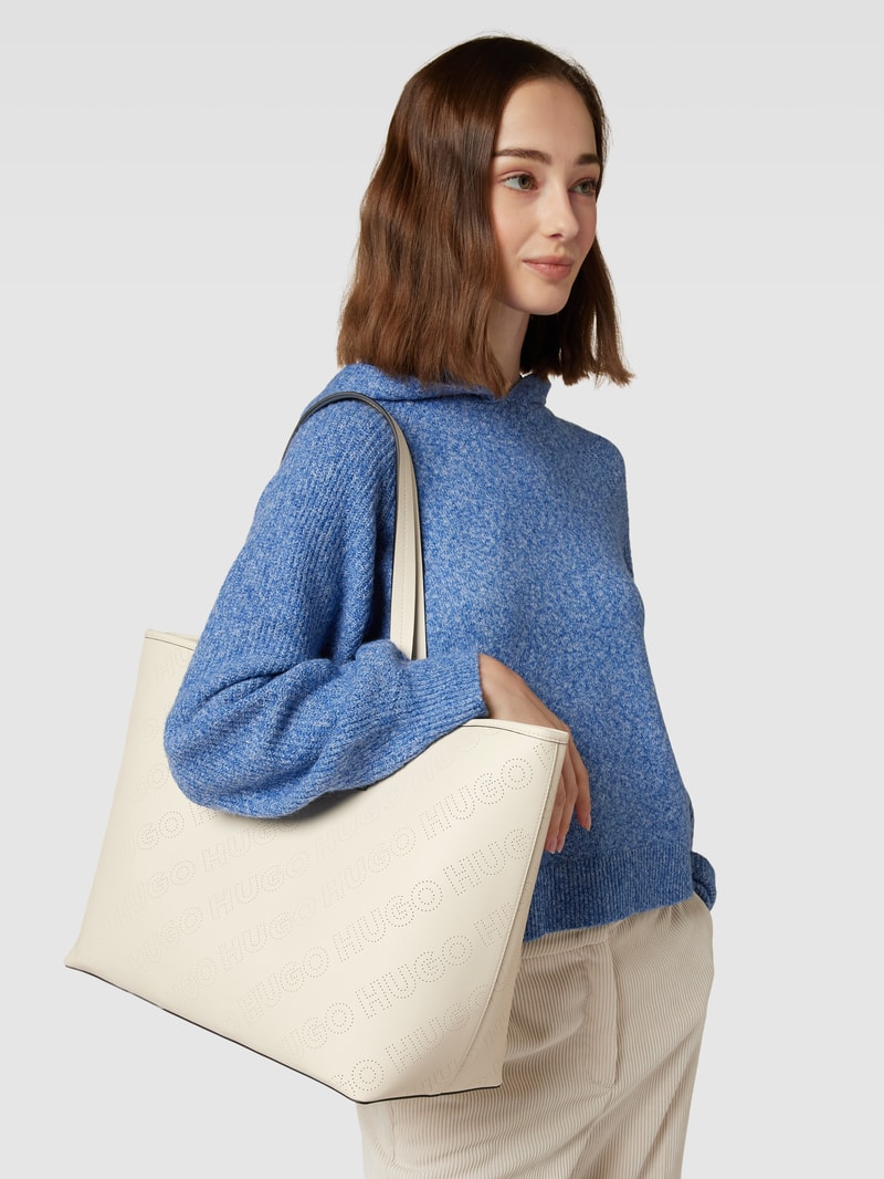 Shopper mit herausnehmbarer Reißverschlusstasche Modell 'Chris' in offwhite
