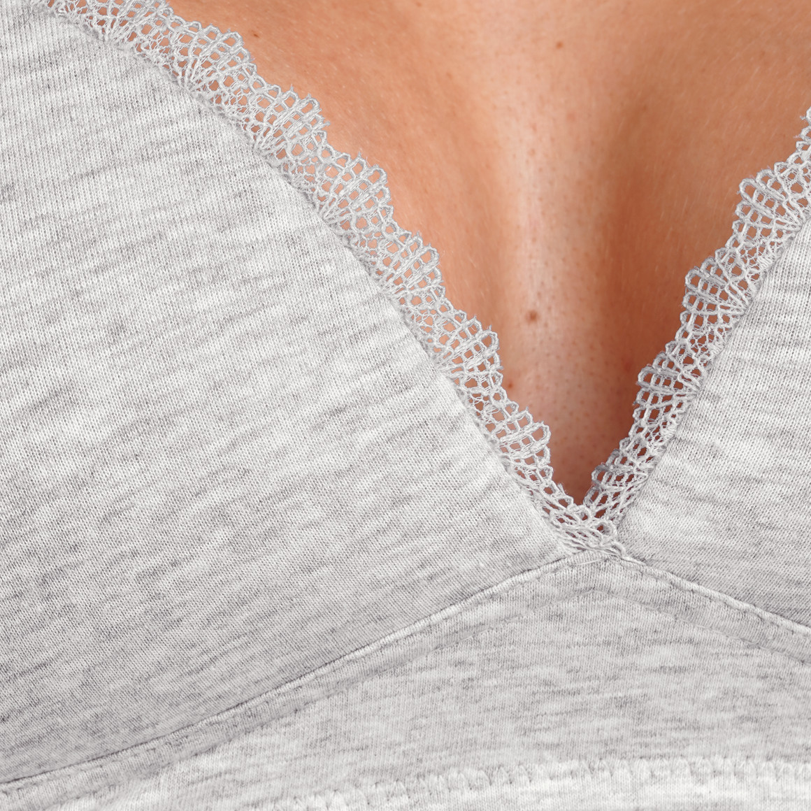 2 Damen Soft-BHs mit Spitze
