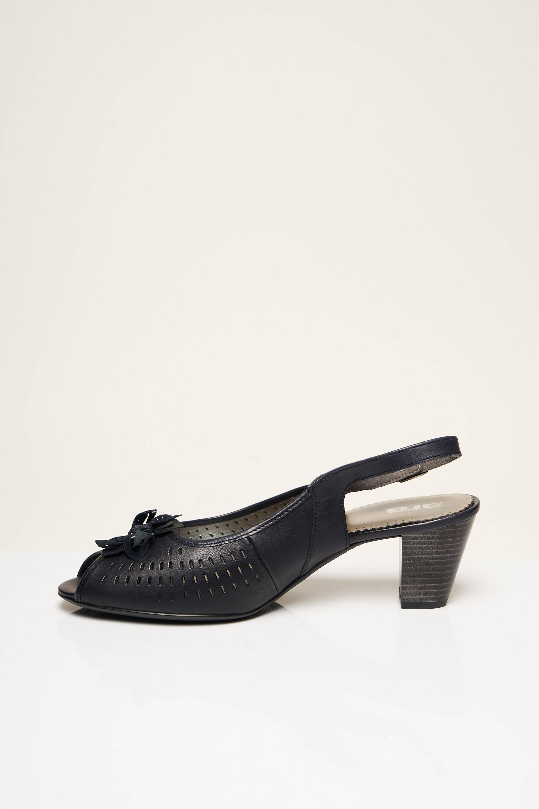 Ara Sandales Nu Pieds Femme couleur noir