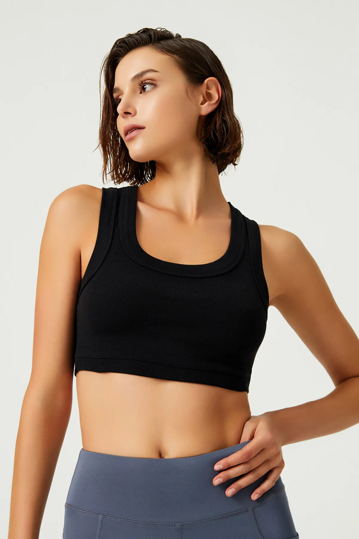 LOS OJOS  x Melodi Crop Top Tanktop aus schwarzer Baumwolle mit dicken Trägern