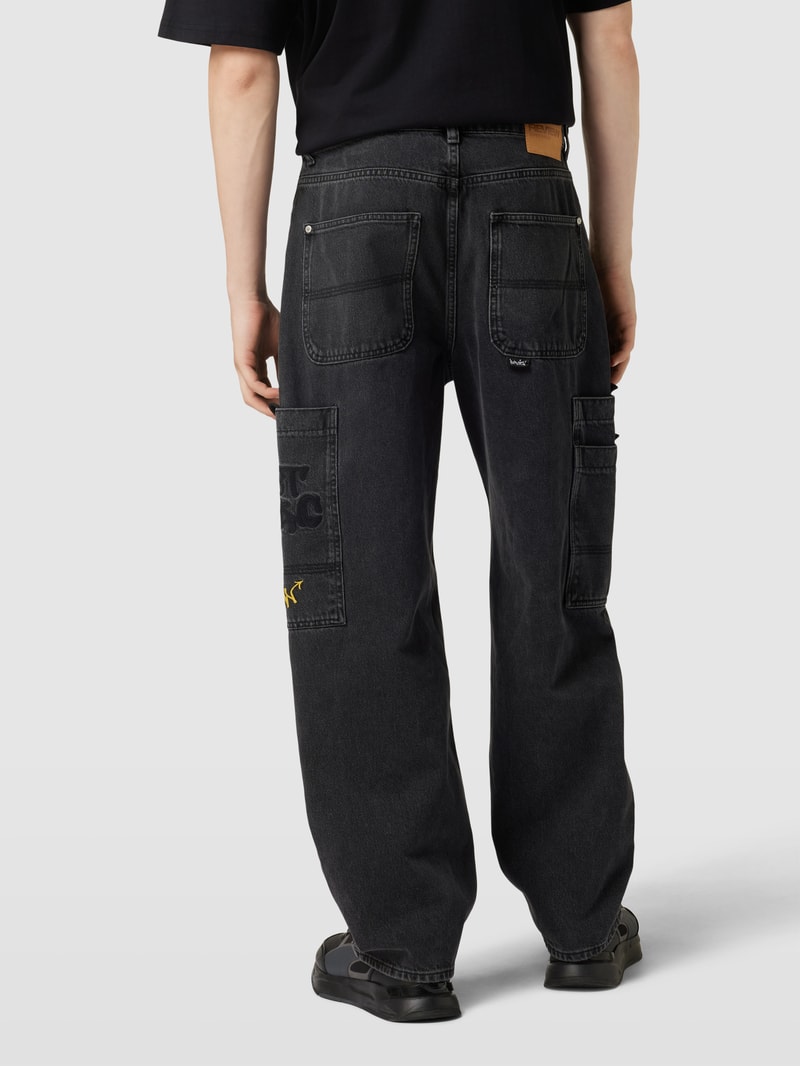 Super Baggy Fit Jeans mit aufgesetzten Taschen in schwarz
